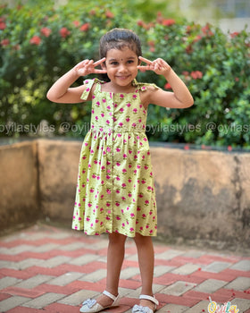 Sage Bloom – Floral cotton frock