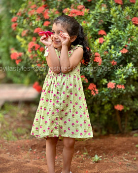 Sage Bloom – Floral cotton frock