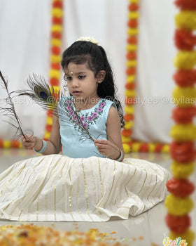 Vennilla - Hand Embroidered Ethnic Set
