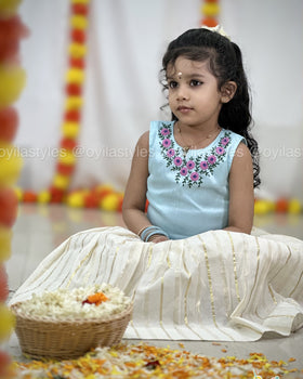 Vennilla - Hand Embroidered Ethnic Set