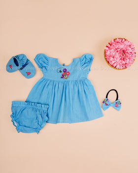 Poovai – Sky Blue Baby Dress Set with Bee & Floral Embroidery